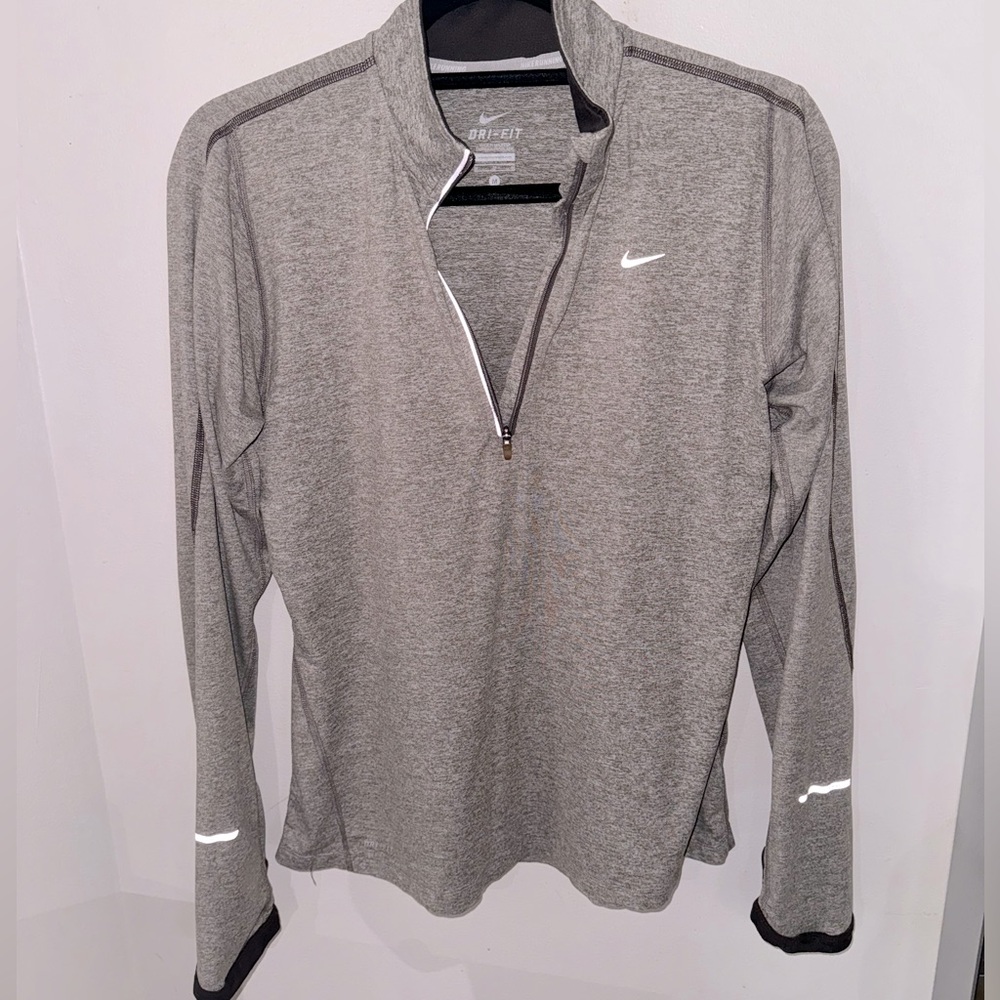 Nike Dry Fit 1/4 Zip Reflective Running Layer - Sz Medium